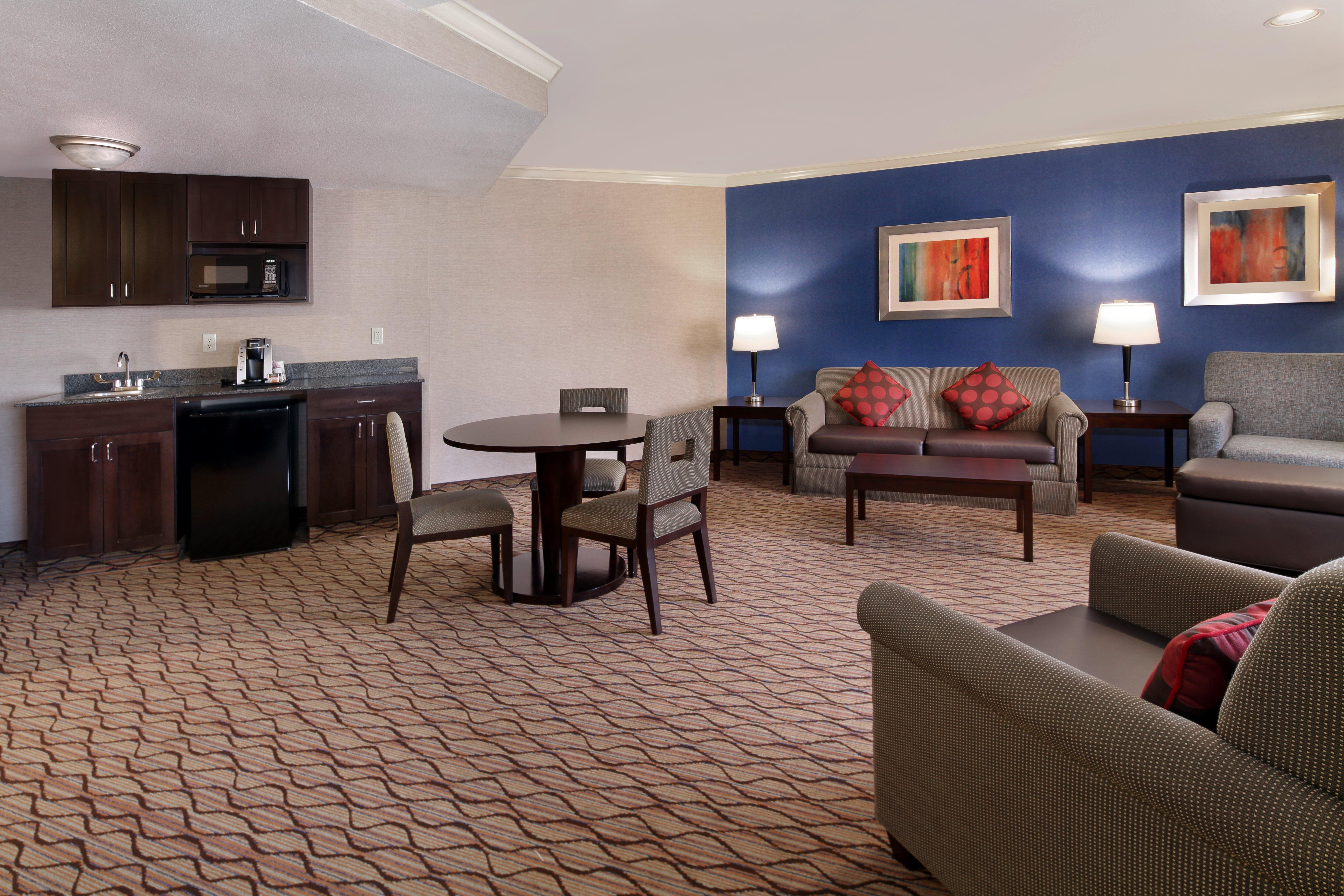 Holiday Inn Express Port Hueneme By Ihg Екстериор снимка