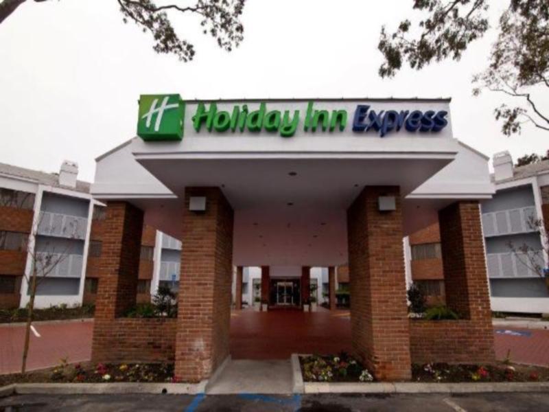 Holiday Inn Express Port Hueneme By Ihg Екстериор снимка