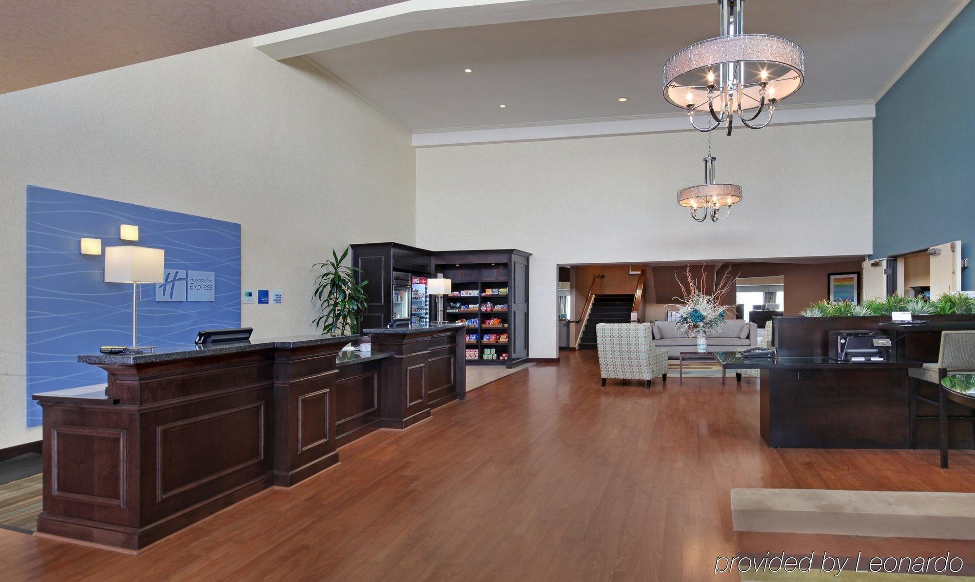 Holiday Inn Express Port Hueneme By Ihg Екстериор снимка
